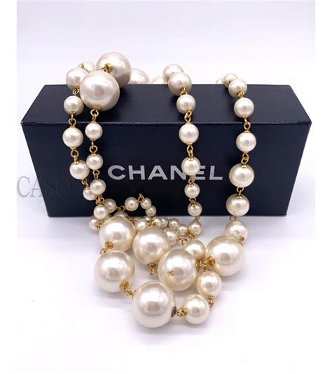 collane perle chanel in pasta di vetro|Collana di perle Chanel in vendita su 1stDibs.